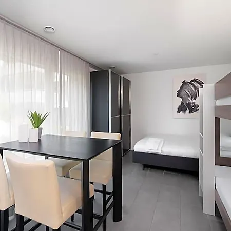 Victoria Apartahotel Entrelagos