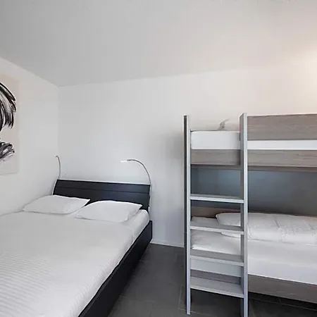 Apartahotel Victoria 3*